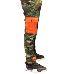 Pantalon cargo camouflage technique, multi-poches, joggers utilitaires, accent orange, streetwear, pantalon tactique slim fit pour hommes - Product Image 5