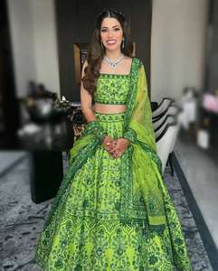 Artriddh JF 370, Ropa India Pakistaní para Mujer, Lehenga Choli Bordada en Seda Satén, Fabricación al por Mayor, Reversible, Casual - Product Image 2