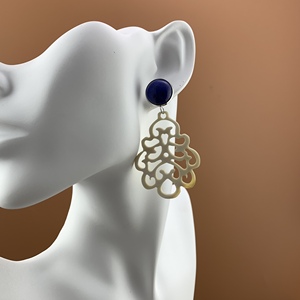 Boucles d'oreilles pendantes mignonnes en corne et pierre naturelles écologiques fabriquées au Vietnam, lot mixte en gros pour enfants, bijoux 2026 - Product Image 1