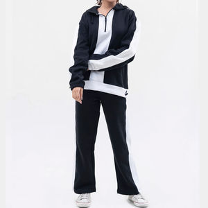 Survêtement personnalisé pour femmes, ensembles de survêtement deux pièces pour femmes, vêtements de sport pour l'entraînement, vêtements décontractés pour femmes, survêtements rayés pour femmes - Product Image 2