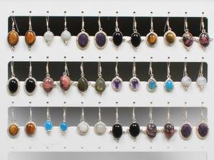Boucles d'oreilles en pierres précieuses épaisses boucles d'oreilles faites à la main en cristal mélangé naturel pour femmes - Product Image 2