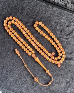 Set de Tasbih de Madera Hecho a Mano para Accesorios de Oración Musulmana, Mejora la Práctica del Dhikr con un Diseño de Cuentas Cómodo - Product Image 3