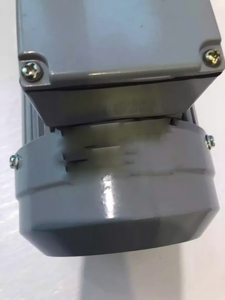 Reductor de Tipo 7F1-225K-S25N-GH-OIV con Brida Cuadrada Concéntrica - Product Image 2