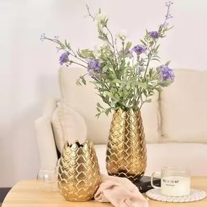 Floreros costeros Oro y blanco Hecho a mano Florero de metal de calidad fina más vendido para decoraciones - Product Image 4