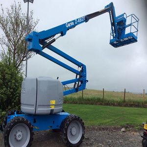 Newly Used Boom Lift Cherry Picker With Hydraulic Operation And Strong Safety Railings For Outdoor And Indoor <b>Work</b> <b>Platforms</b> - Product Image 1