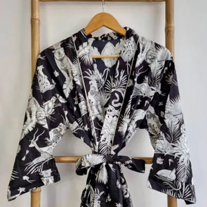 Bata de casa a mano con estampado de algodón puro Kimono de verano Floral Beach Coverup Cómodo Maternidad Monocromo Negro Blanco Animal Diosa - Product Image 1