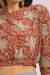 Indian Sun Glorious Hues inspirado Hand Block Printed Kalamkari Top corto encantador para mujer - Product Image 4