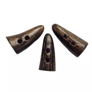 Botón de Cuerno de Búfalo Pulido de Alta Calidad, Ecológico y Hecho a Mano, con 2 Agujeros, Artesanía Natural, Accesorios para Prendas de Vestir - Product Image 1