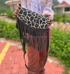 กระเป๋าสะพายพาดลำตัวหนังแท้พิมพ์ลายสัตว์สไตล์ตะวันตกใหม่ - Product Image 2