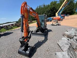 Miniexcavadora de Orugas DX35Z-7 2025, Motor de Alta Eficiencia, Cilindro Hidráulico Eaton, Componentes de Caja de Cambios - Se Ofrece en Excelentes Condiciones - Product Image 2