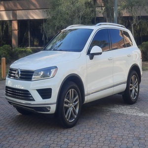 Volkswagen Touareg TDI Lux 2016 Impecable - Product Image 1