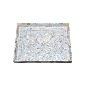 Plateau en perles fait à la main, conçu pour une décoration intérieure élégante et un style de table magnifique avec des perles naturelles - Product Image 2