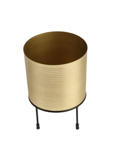 กระถางโลหะพร้อมขาตั้งดีไซน์ซับทองสำหรับใช้ในสวนบ้าน - Product Image 4