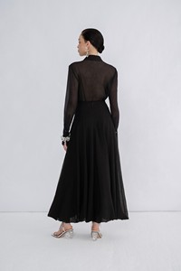 กระโปรงยาวทรงเอสำหรับสตรีแบบทางการกระโปรงสั้นทรงเอสีดำและสีขาวลายดอกป๊อปปี้72% ไตรอะซิเตท28% โพลีเอสเตอร์จากเวียดนาม - Product Image 4