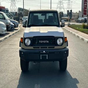 Toyota LC71 4.0 LX-Z Beige/TAN d'occasion, propre, 2001 - 2024 - Product Image 1