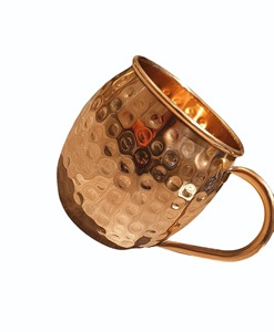 Tasse en cuivre moderne isolée sous vide avec couvercle étanche anti-éclaboussures conçu pour garder les boissons chaudes ou froides pendant des heures - Product Image 6