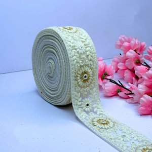 Dentelle brodée de luxe en coton 100% écologique sur mesure, ornée de perles, pour la mode nuptiale et la revente - Product Image 2