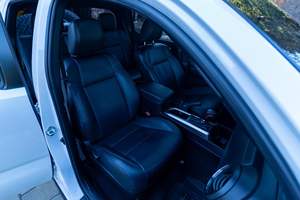 Toyota Tacoma Limited Double Cab 4x4 3.5-Liter V6 2023 - Product Image 5