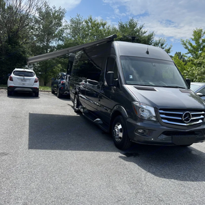 Oferta Especial Autocaravana Usada Bens Sprinter Clase B, Construcción Industrial, Cocina Totalmente Equipada y Espacio de Dormir Confortable - Product Image 1