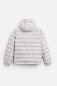 เสื้อแจ็คเก็ตพัฟเฟอร์สีเทาแบบมีฮู้ด ดีไซน์ล่าสุด สำหรับฤดูหนาว คอสูง ปลายแขนยางยืด ปิดด้วยซิป มีกระเป๋าซ่อนด้านใน สำหรับผู้ชาย - Product Image 6