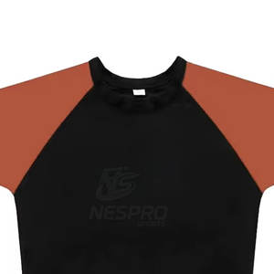 Vente en gros NES PRO SPORTS haute qualité MMA Rash Guard à manches courtes-tissu Spandex/Polyester écologique à séchage rapide pour hommes - Product Image 6