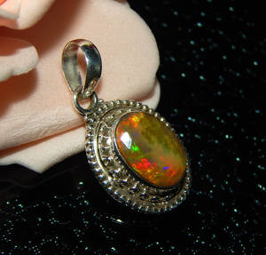 Pendiente Fino de Plata de Ley 925 con Ópalo Etíope Natural Welo, Chapado en Oro Rosa y Rodio, Estilo Vintage para Parejas - Product Image 1