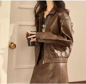 Odm OEM-Chaqueta universitaria de invierno sostenible para mujer, chaqueta bomber de cuero de punto, estilo de carreras sostenible e impermeable para mujer - Product Image 4