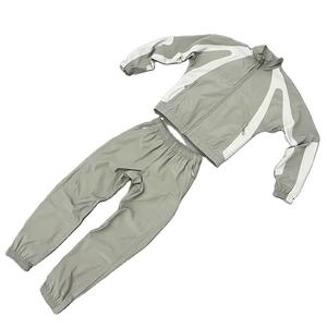 Survêtement unisexe coupe-vent à capuche entièrement zippé en nylon tissé léger, respirant et à séchage rapide, idéal pour l'hiver et le streetwear - Product Image 5