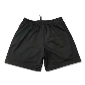 กางเกงขาสั้นออกกำลังกายบาสเก็ตบอลสำหรับผู้ชายสีดำแฟชั่นพร้อมโลโก้ที่กำหนดเองระบายอากาศได้ป้องกันรอยยับตาข่ายเอวกลางยางยืดแบบถัก - Product Image 6