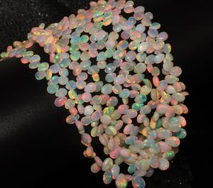 โอปอลเอธิโอเปียธรรมชาติทรงลูกแพร์เรียบและทรงหยดน้ำ สีขาว พร้อมใบรับรองจากผู้เชี่ยวชาญ สำหรับทำสร้อยคอ - Product Image 1