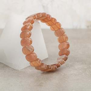 Bracciale in Pietra Naturale di Sunstone a Taglio Largo - Product Image 2