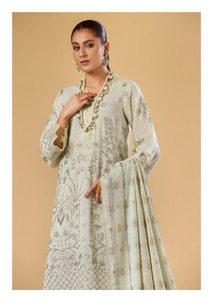 ชุดซาลวาร์คามีซหนังแท้ดีไซน์จากปากีสถานสำหรับผู้ใหญ่คอลเลคชั่นฤดูหนาวล่าสุด - Product Image 5