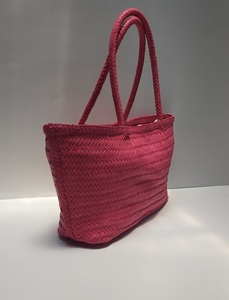 Bolso Popular con cremallera, bolso cruzado tejido a mano de cuero genuino negro de calidad superior para mujer - Product Image 2