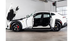 รถยนต์เฟอร์รารี่ ปูโรซองเก้ ขับเคลื่อนสี่ล้อ ปี 2024 รถมือสองรับรองคุณภาพ - Product Image 6