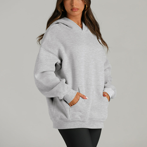 Vente en gros de sweatshirts tricotés brodés en relief respirants Streetwear à épaules tombantes sweats à capuche pour femmes avec impression de logo personnalisé - Product Image 4