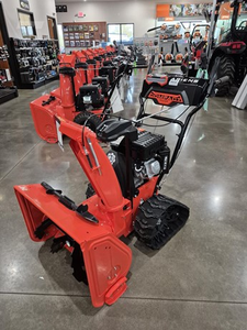 Barredora de nieve ARIENS COMPACT TRACK 24 2024 |   Sopladora de Nieve Ariens Compact Track 24 de Dos Etapas, Motor AX de 223cc, Tracción sobre Orugas de 24 Pulgadas - Product Image 4