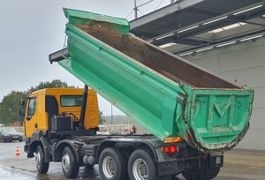 Camión Volquete Renault Kerax 8x4 2011, Camión Volquete Diésel para Minería, Trabajo Pesado, Capacidad de 50t - Product Image 2