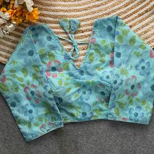 Fantaisie Designer Organza Avec Position Imprimer Blouse Femme fabricant de mode et approvisionnement de Surat au taux le plus bas - Product Image 5