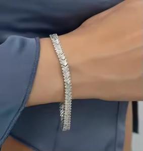 สร้อยข้อมือเทนนิสลายบั้งสีขาวทอง14K เครื่องประดับอันประณีตสวยงามสำหรับโอกาสพิเศษกำไลข้อมือ Moissanite - Product Image 1