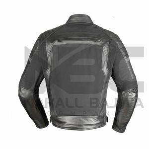 Veste en cuir de motard noir pour hommes et femmes avec un Design fait à la main. - Product Image 2
