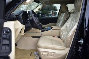 Noir Authentique 2024 pour LAND CRUISER 300 3.3 L DIESEL Atmosphérique 4x4 Gauche R18 Usagé Toit ouvrant Démarrage à distance Sièges en cuir - Product Image 5