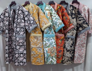 Lote de chaquetas acolchadas informales para temporada de invierno - Product Image 3