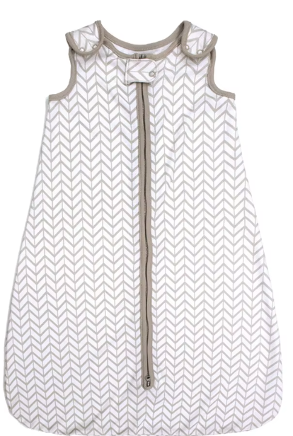 Front zipper with adjustable snaps