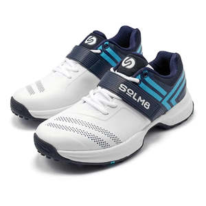 Chaussures de cricket SOLM8 pour garçons et filles S8 bleues à lacets respirantes pour le sport et l'entraînement avec doublure en mesh - Product Image 1