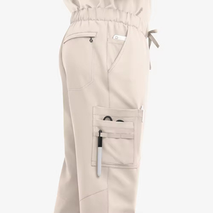 Pantalons de travail pour femmes sur mesure en gros, pantalon uni, pantalon droit ample pour femmes avec couleurs, taille et logo personnalisés - Product Image 3