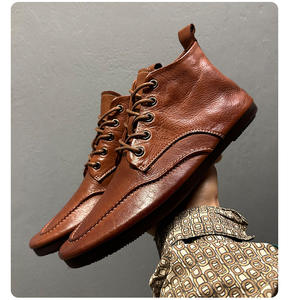 Chaussures habillées en cuir pour hommes, style moderne, élégantes, pour réunions, fêtes et occasions officielles. - Product Image 1