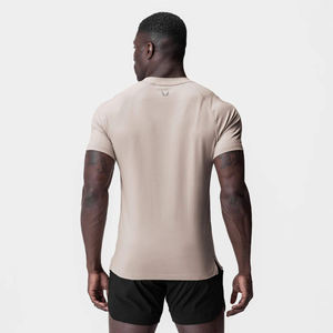 Camiseta de rendimiento para hombre para gimnasio y deportes al aire libre transpirable y estirable entrenamiento atlético logotipo frontal diseño en blanco - Product Image 2