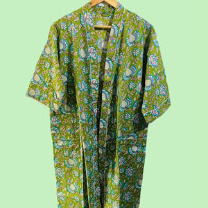 ชุดกิโมโนผ้าฝ้ายพิมพ์ลายดอกไม้ด้วยมือ ไซส์พลัสสำหรับชาวอเมริกัน น้ำหนักเบา เหมาะสำหรับฤดูร้อน - Product Image 1