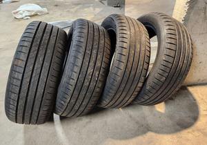 ยางรถยนต์และรถบรรทุกมือสองขายส่ง สำหรับฤดูหนาว ฤดูร้อน และทุกฤดู ยางเรเดียลแบบไม่มียางใน ขนาด 215/45ZR16 - Product Image 5