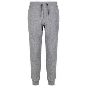 Ensemble de survêtement à capuche en gros, ensemble de jogging de haute qualité fabriqué avec soin, design unique, nouvelle arrivée, ensemble de jogging pour hommes - Product Image 3